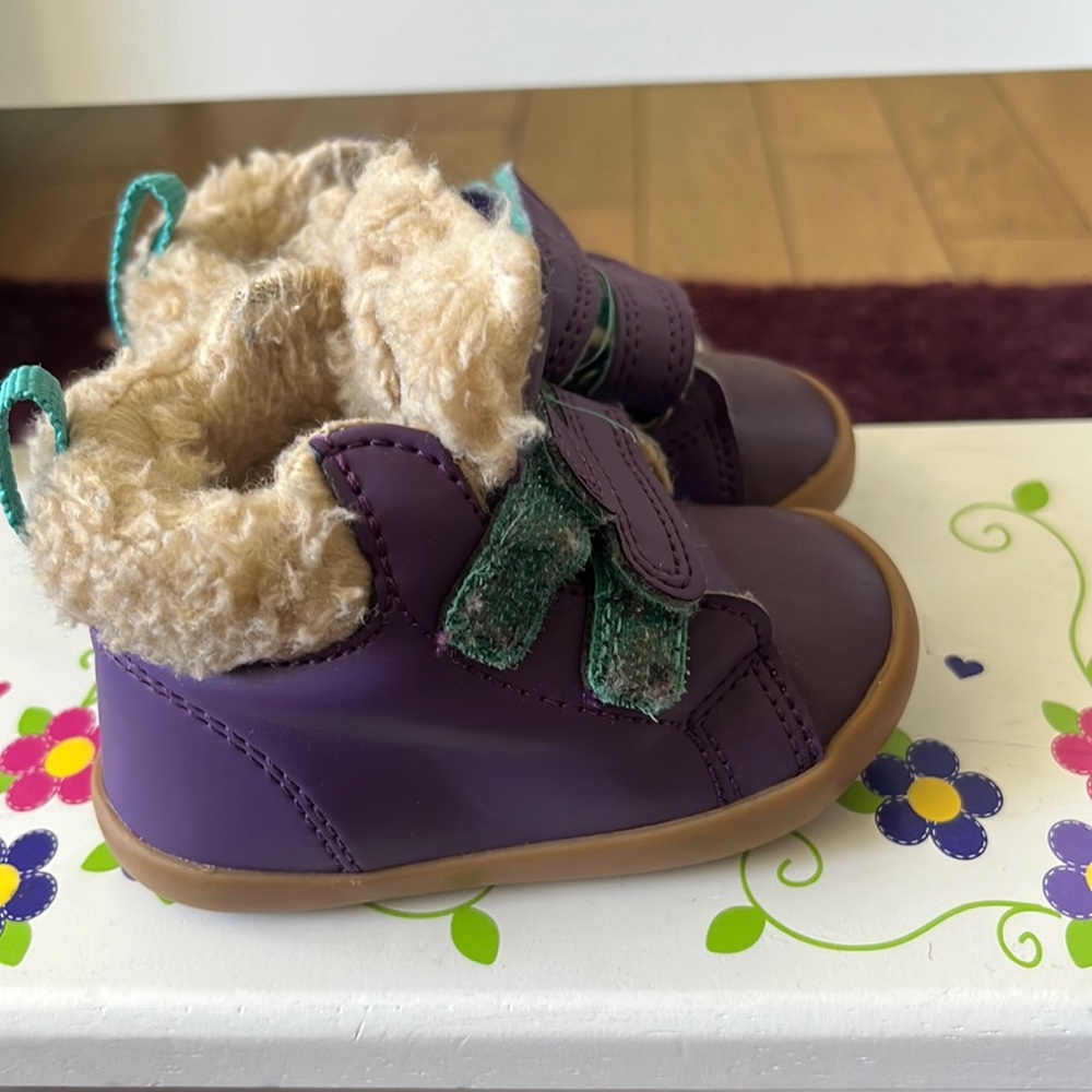 Toddler shearling lined Ten Littles purple sneakers size 4 barely worn
